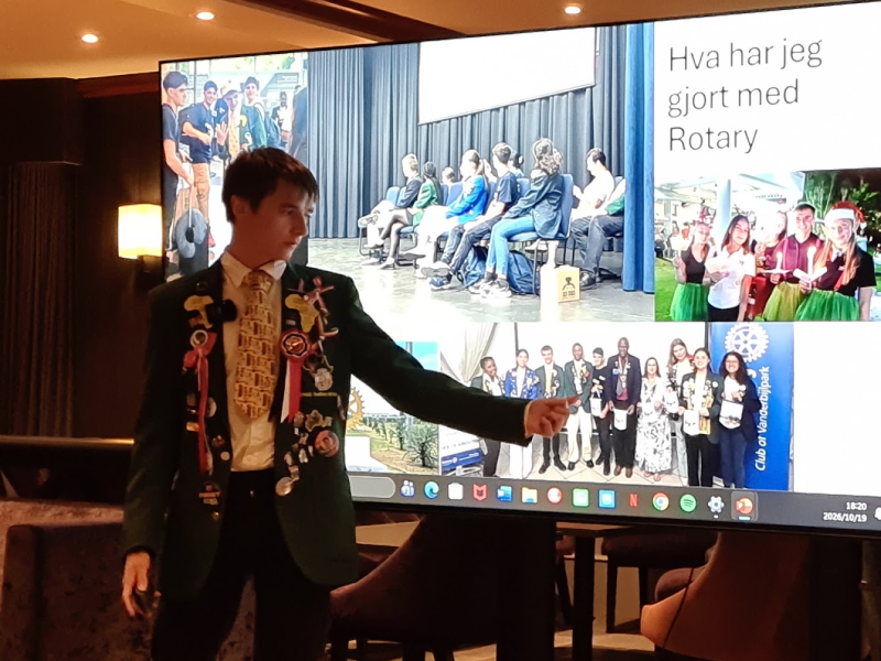 Utvekslingsstudent Craig Doyle foredro på klubbmøte 19.10.26